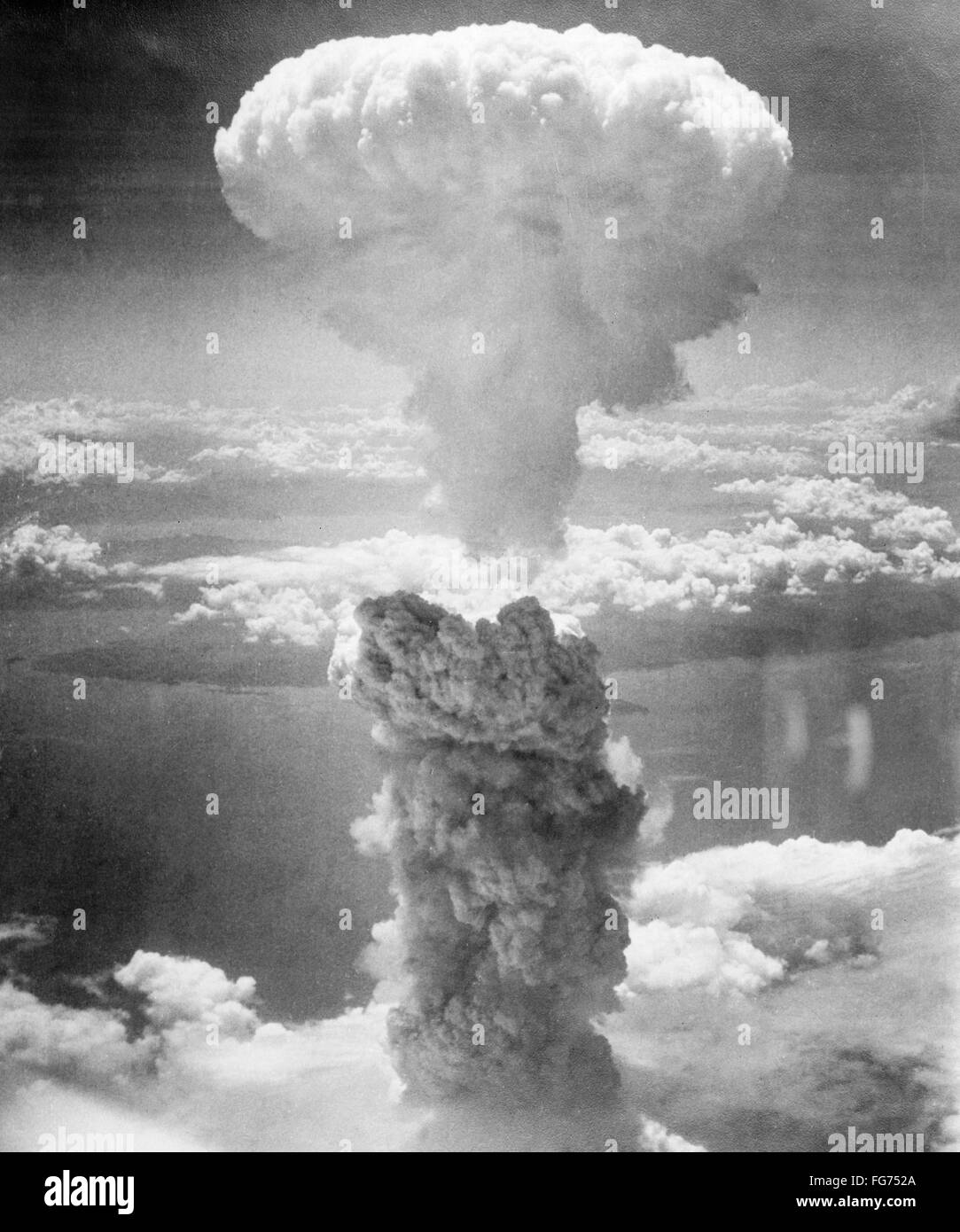 ATOMIC BOMB TEST, 1946./nAmerican atomic bomb test at Bikini Atoll in ATOMIC BOMB TEST, 1946./nAmerican atomic bomb test at Bikini Atoll in