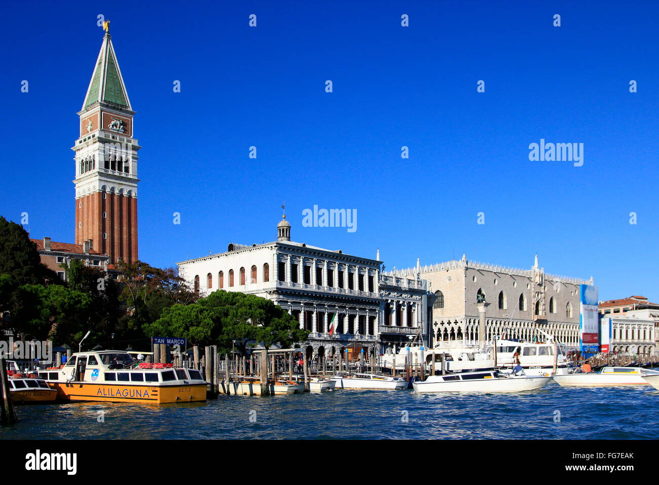 geography / travel, Italy, Venice, Doge's Palace, Canale di