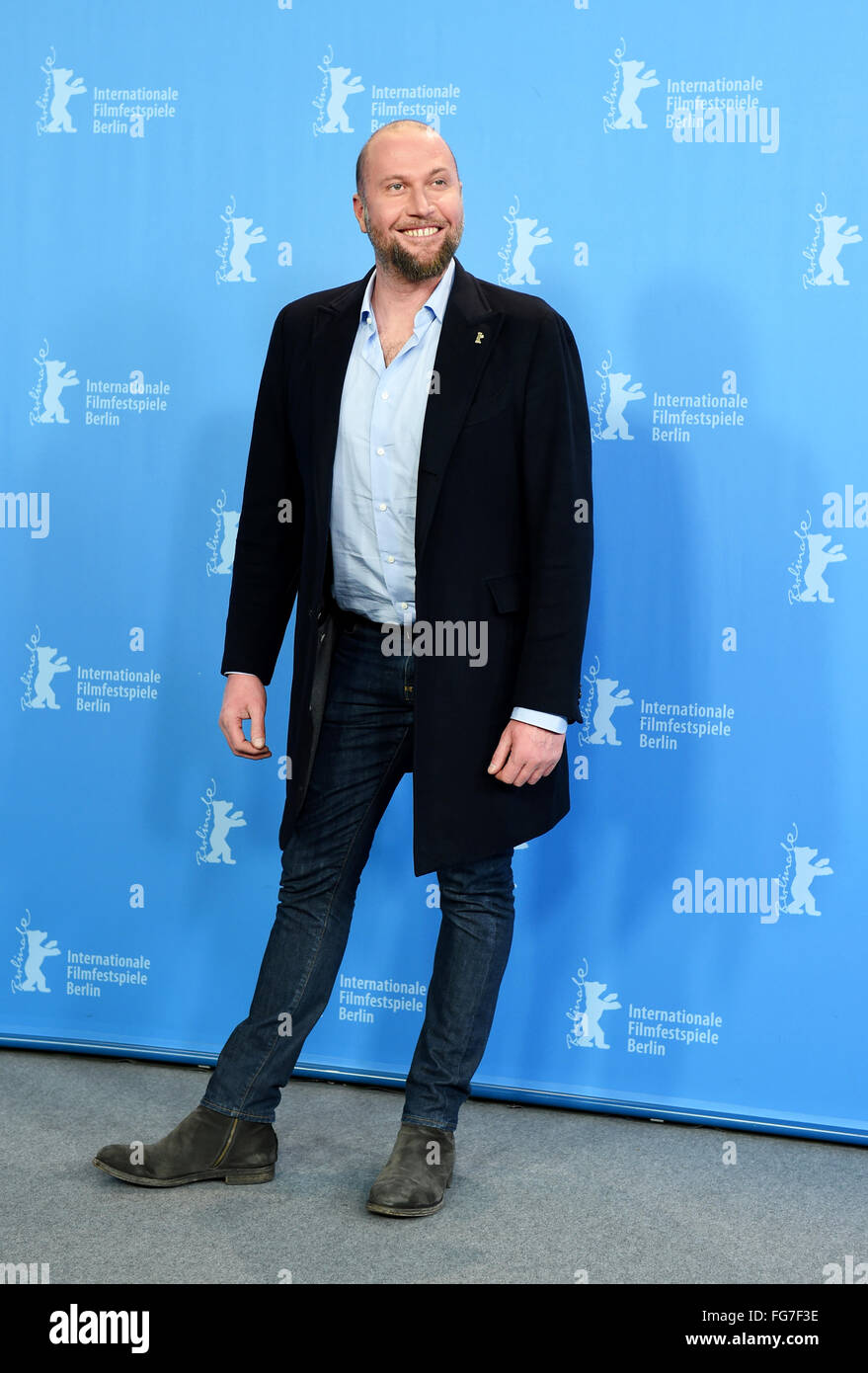 Berlin, Germany. 11th Feb, 2016. 66th International Film Festival in Berlin, Germany, 11 February 2016. Photo call 'Des nouvelles de la planete Mars' ('News from planet Mars'): Actor Francois Damiens. The film runs in Berlinale section Competition (not in competition). The Berlinale runs from 11 February to 21 February 2016. Photo: Jens Kalaene/dpa/Alamy Live News Stock Photo