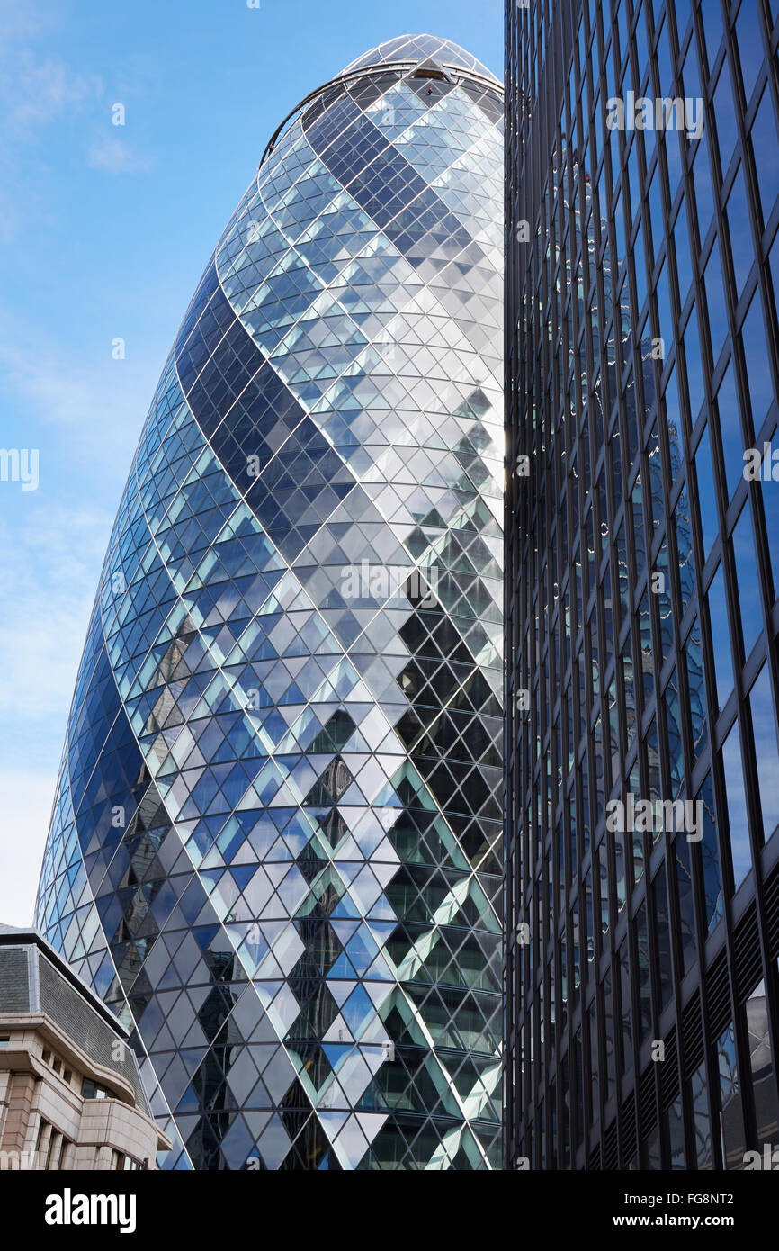 30 St Mary Axe building or Gherkin in the morning in London Stock Photo