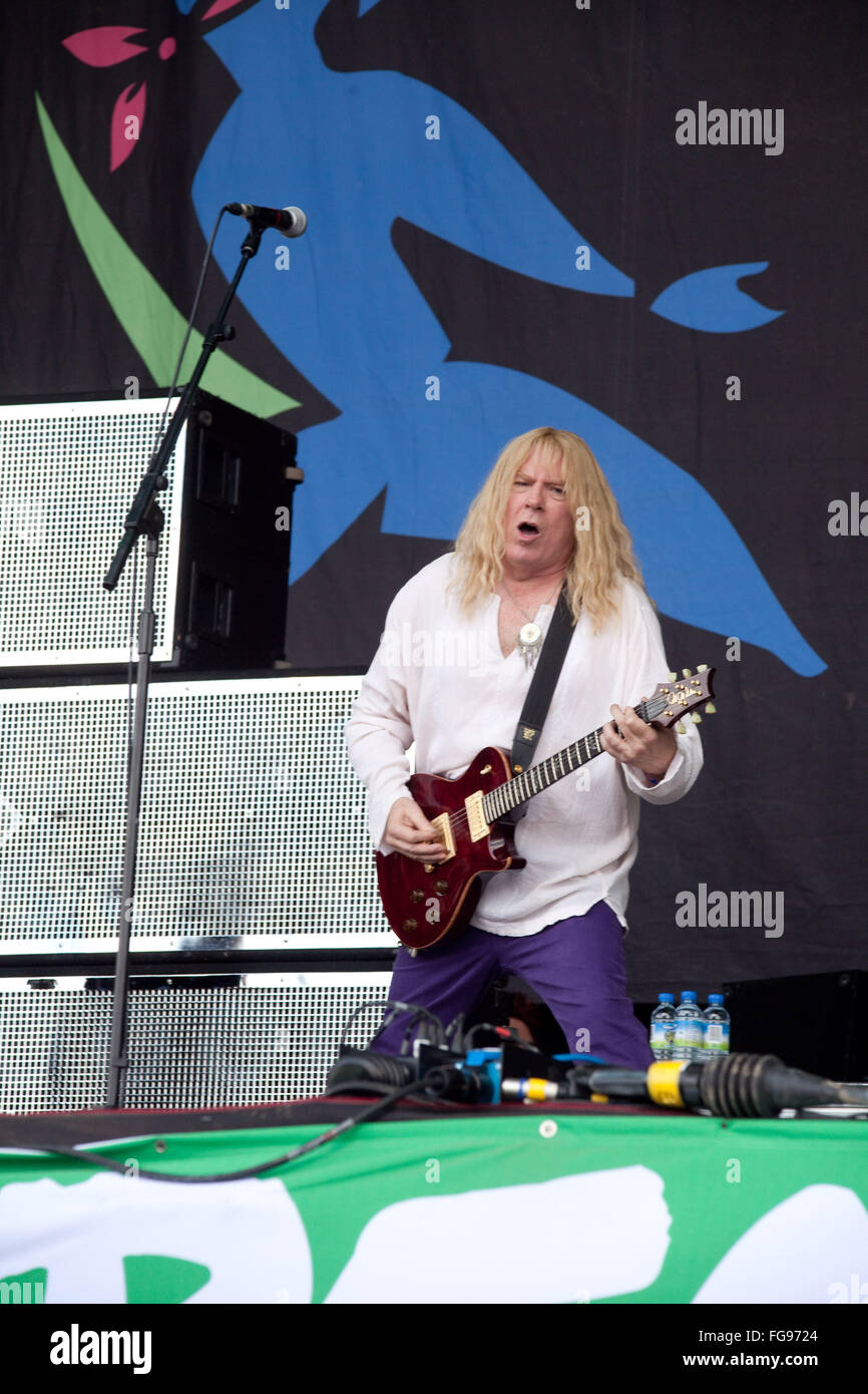 Spinal Tap performing on the Pyramid stage, Glastonbury Festival 2009, Somerset, England, United Kingdom. Stock Photo