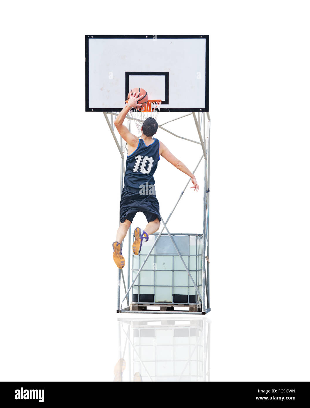 basketball player shooting the ball Stock Photo - Alamy
