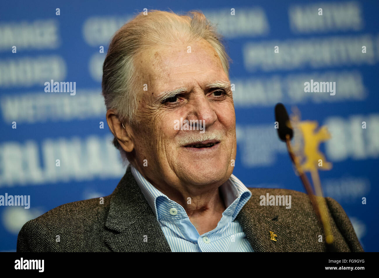 Berlin, Germany. 18th Feb, 2016. German cinematographer Michael Ballhaus attends a press conference to present him as the laureate of the Honorary Golden Bear Award at the 66th Berlinale International Film Festival in Berlin, Germany, on Feb. 18, 2016. © Zhang Fan/Xinhua/Alamy Live News Stock Photo