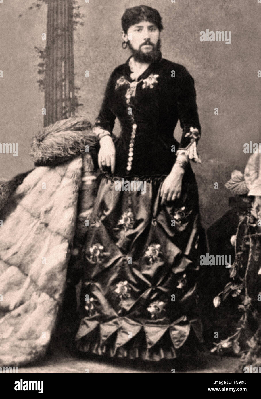 Strange portrait of man dressed in woman - Victorian era Stock Photo