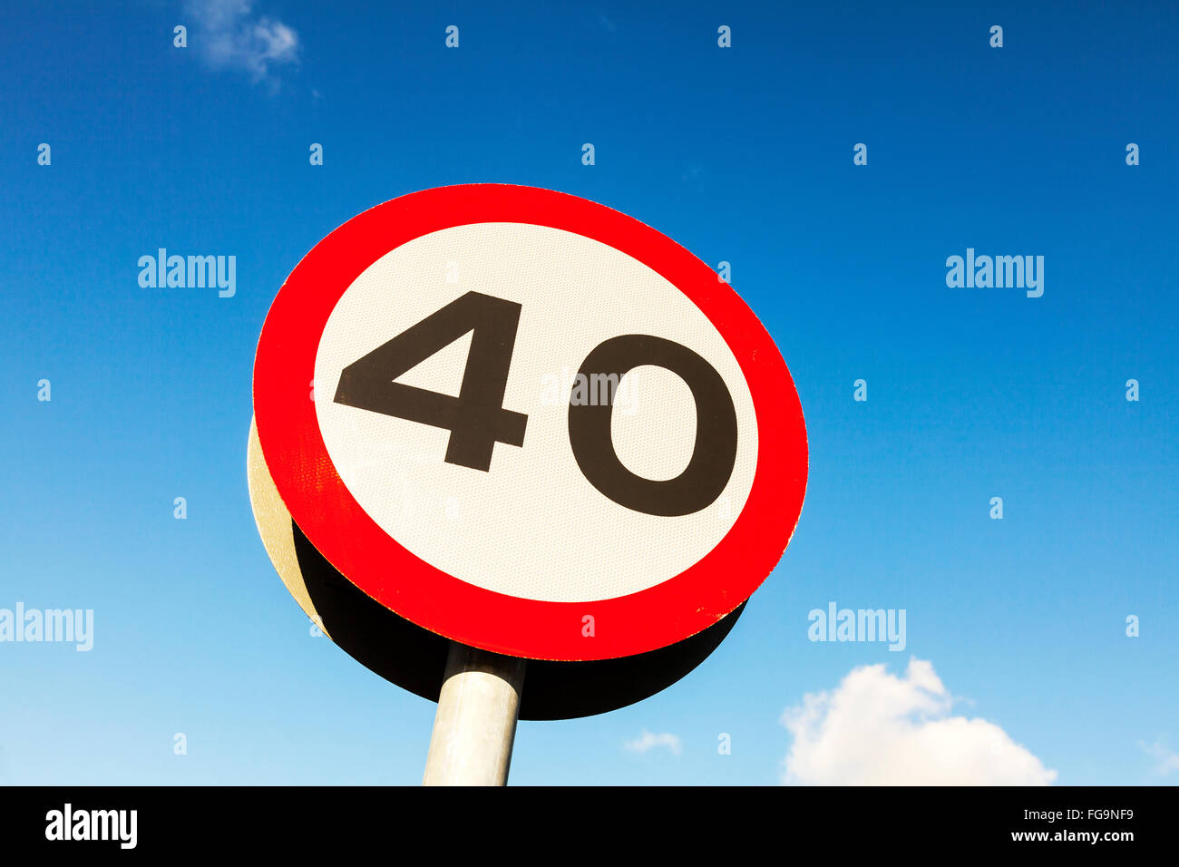40 MPH speed limit sign road speed traffic law maximum UK England GB Stock Photo