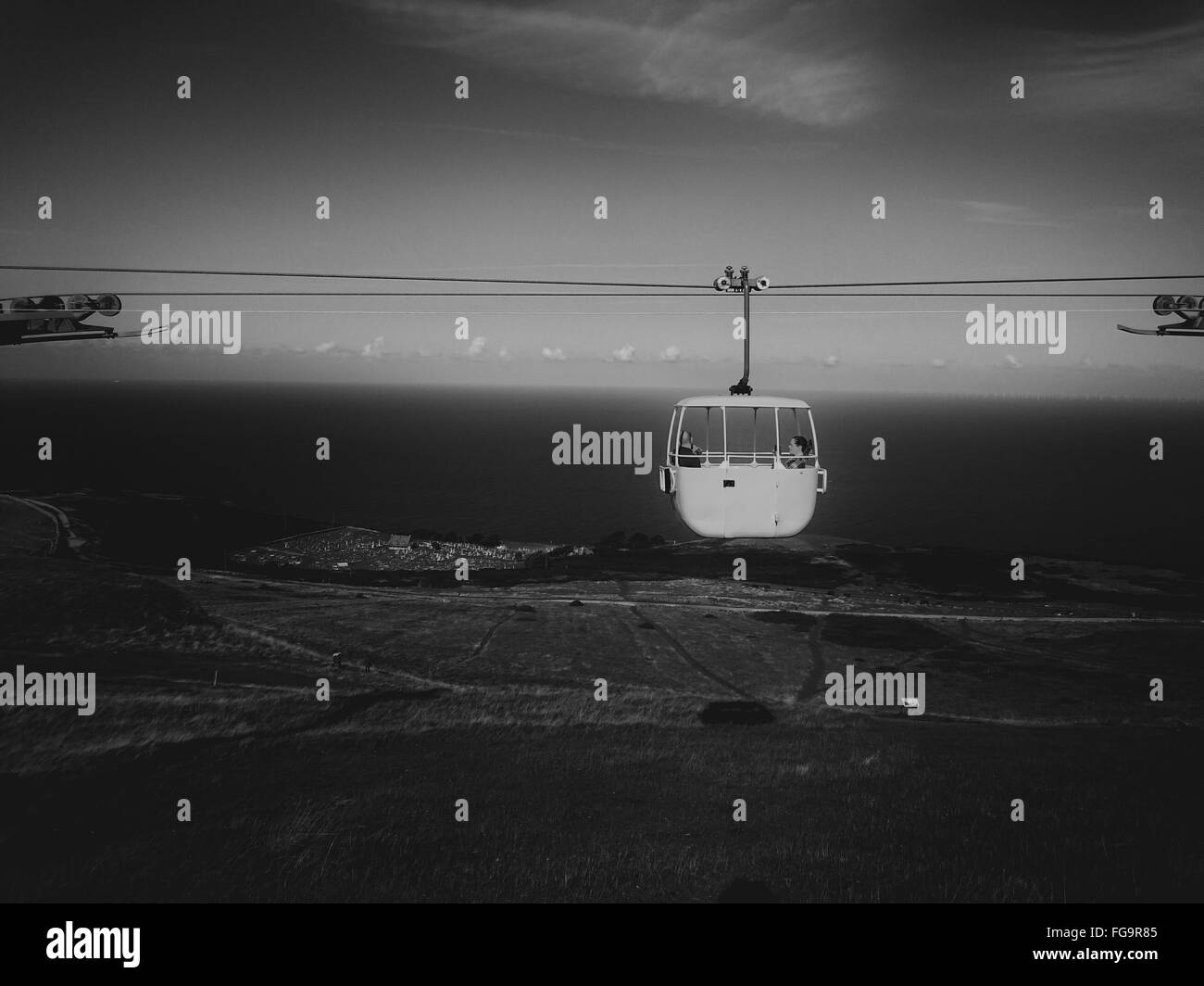 Cable car above landscape cable hires stock photography and images Alamy