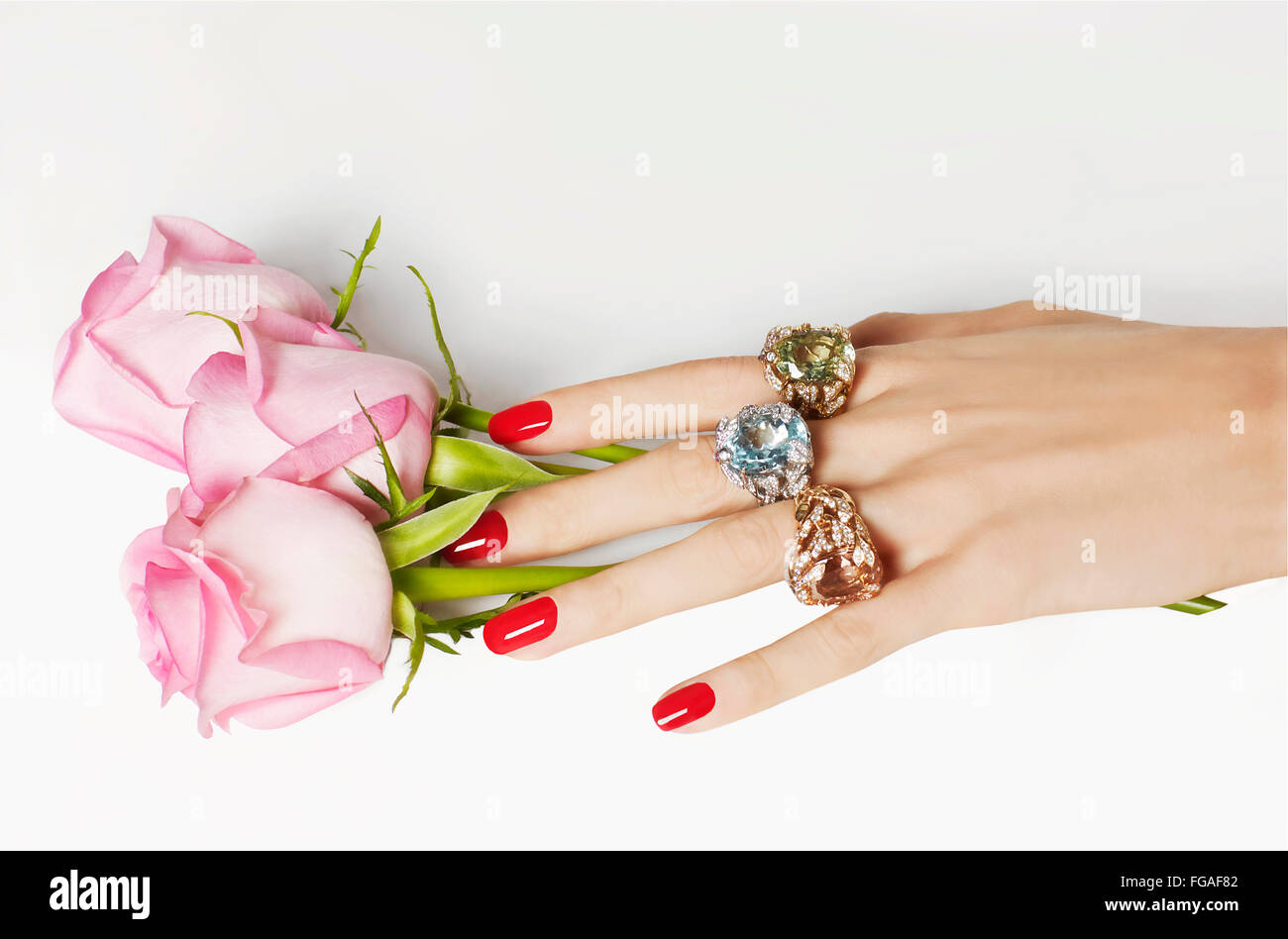 Beauty editorial dior jewellery hi-res stock photography and images - Alamy