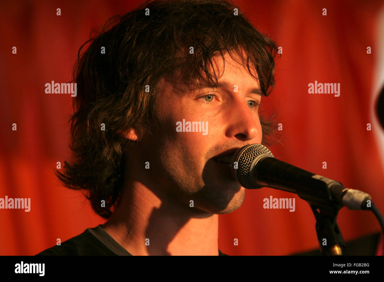 English singer songwriter James Blunt performing backstage at the Glastonbury Festival 2005. Somerset, England, United Kingdom. Stock Photo