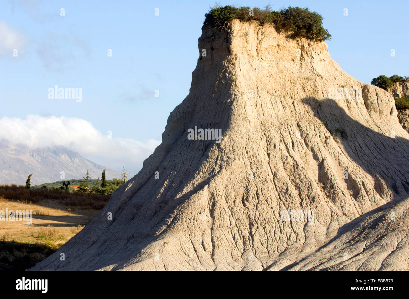 Griechenland, Kreta, bei Kissamos, Potamida, die Mergelkegel einer aufgelassenen Grube bei Potamida. Stock Photo
