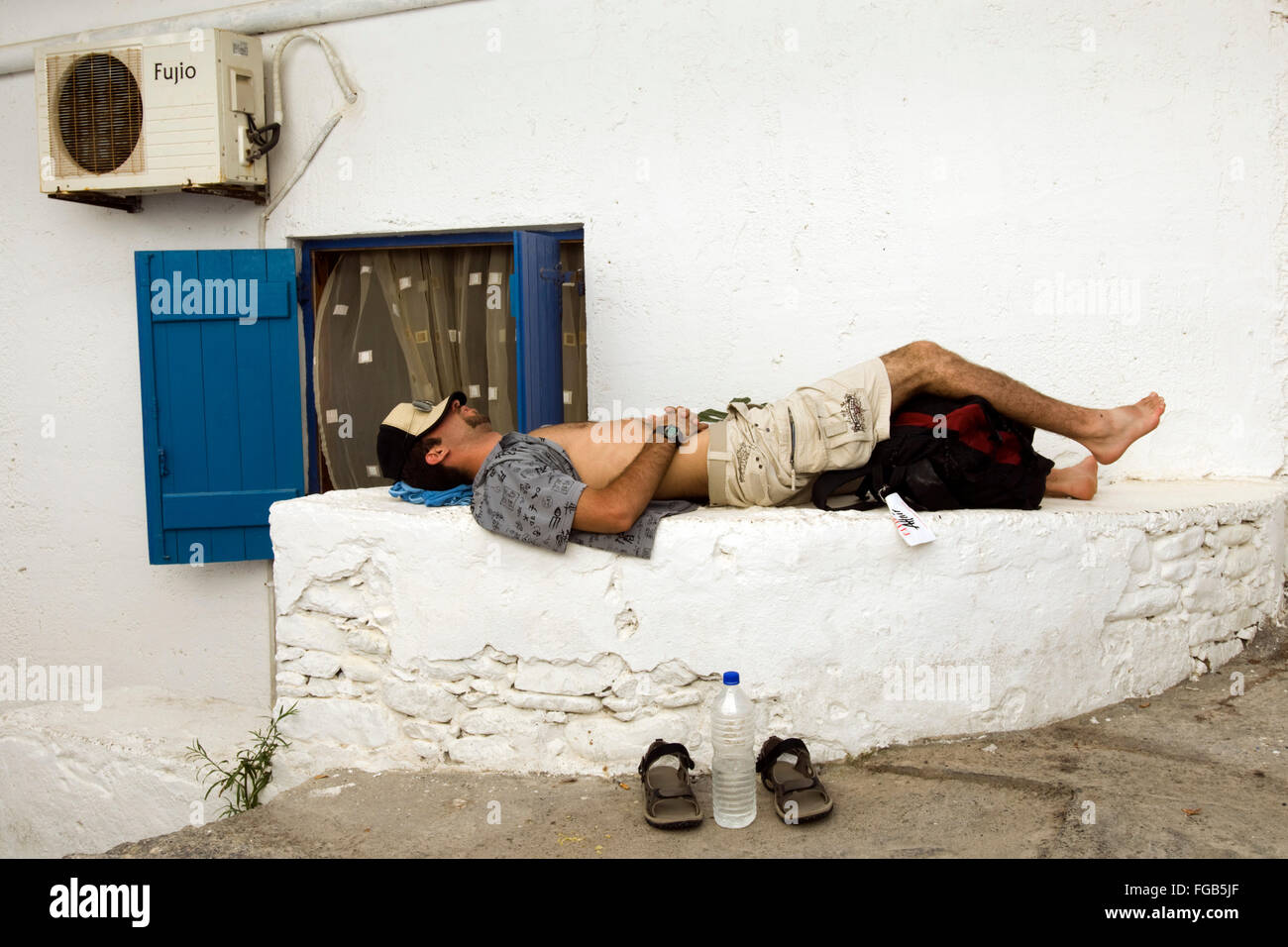 Griechenland, Kreta, Agios Rumeli, viele müde Wanderer aus der Samaria-Schlucht. Stock Photo