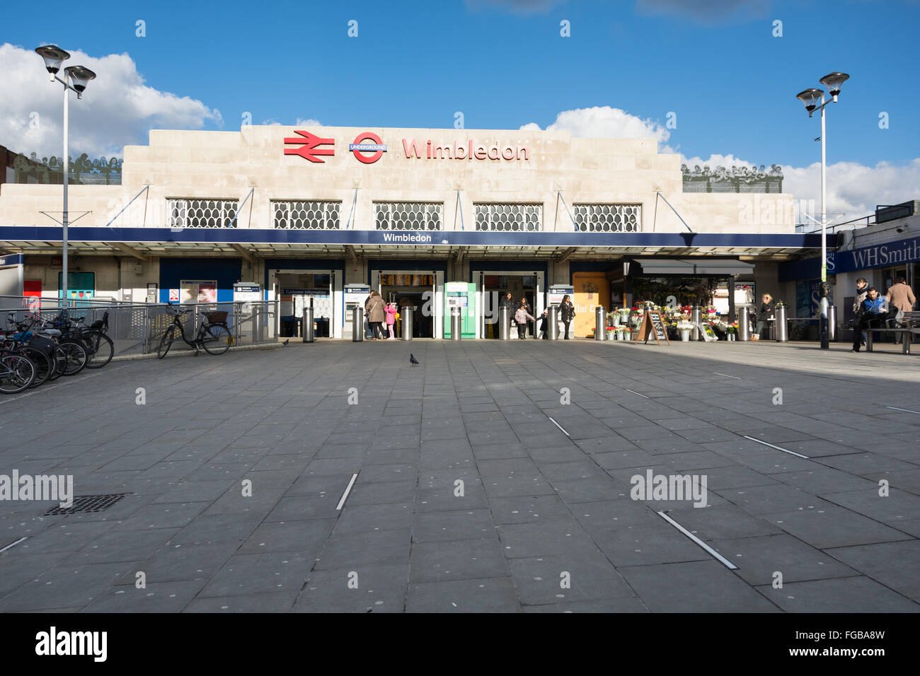 Wimbledon station hires stock photography and images Alamy