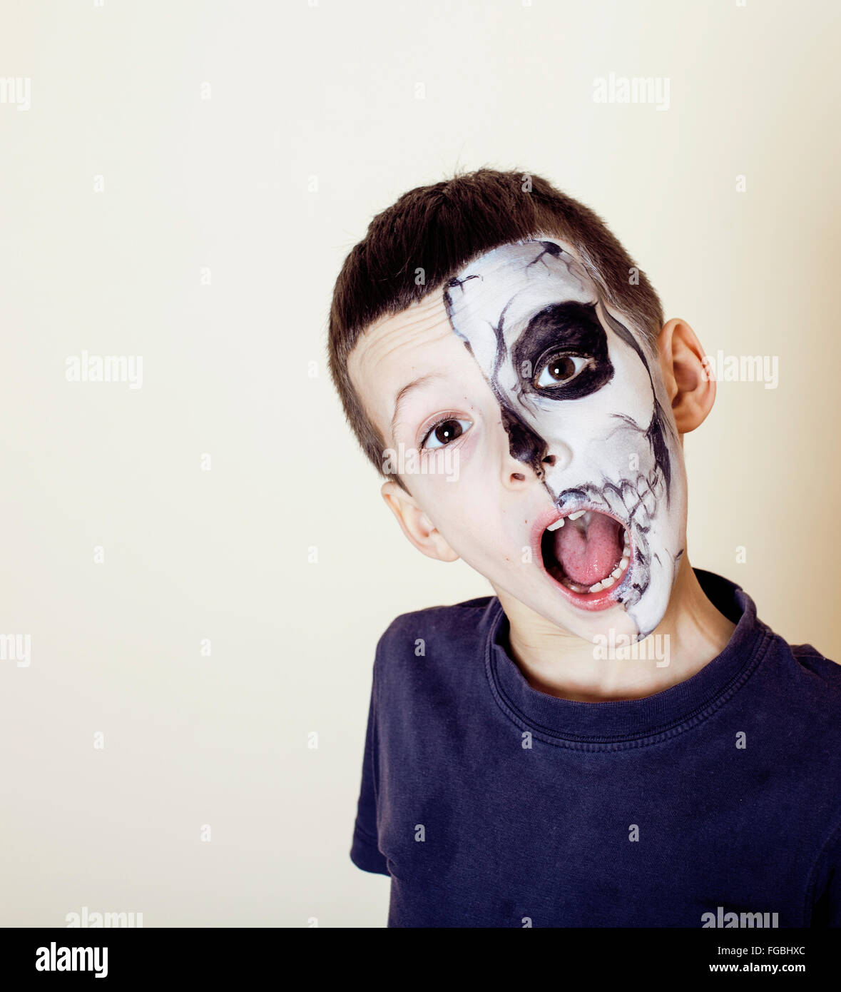Skeleton Costume Child High Resolution Stock Photography and Images Alamy