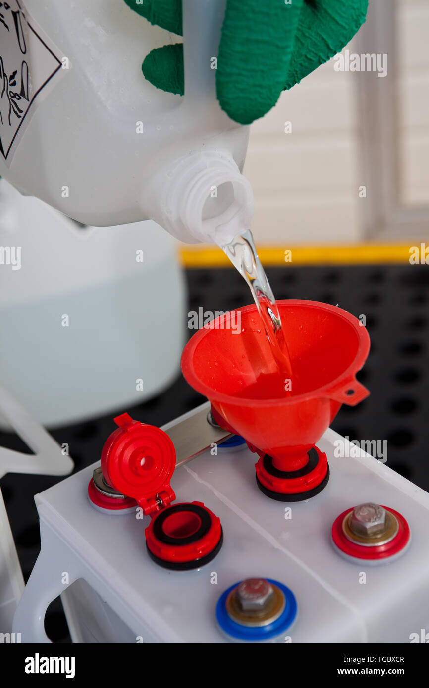 Battery hydrometer hires stock photography and images Alamy