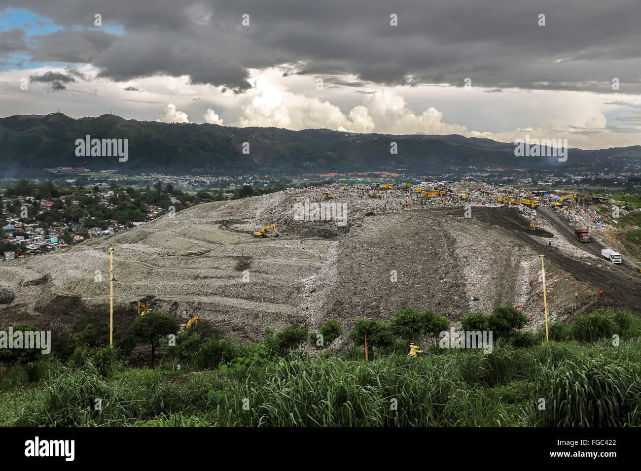 Payatas garbage landfill, dump site Quezon City "Integrated Waste