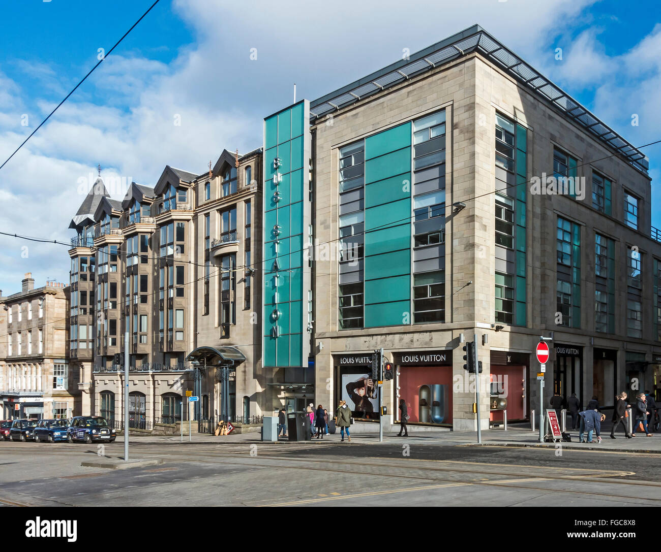 St andrews bus station hi-res stock photography and images - Alamy