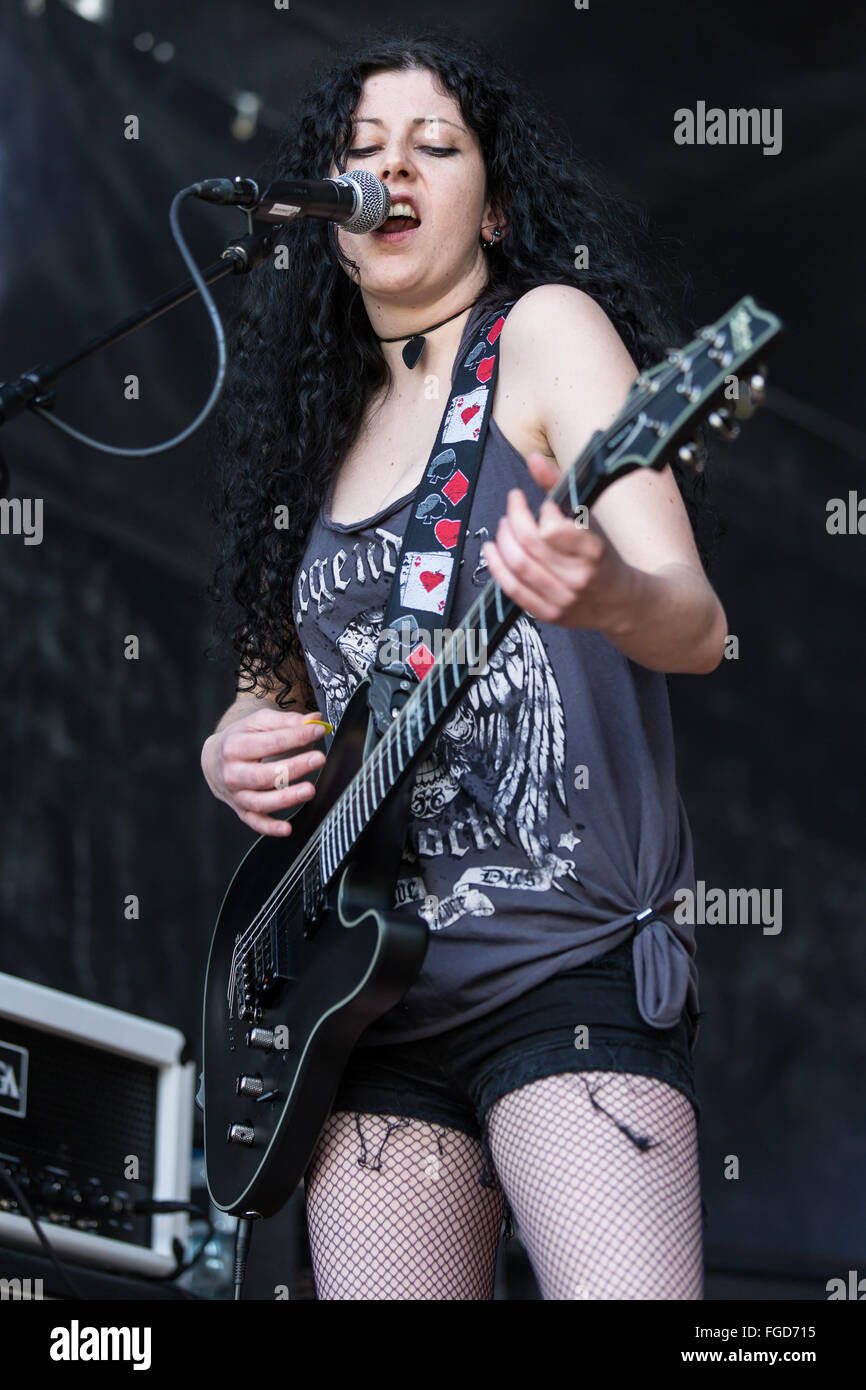 Rabbit woman hi-res stock photography and images - Alamy