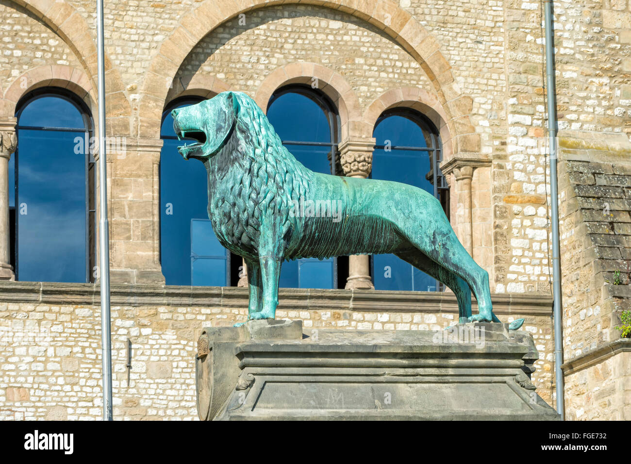 Replica Brunswick Lions bronze statue Imperial Palace (Kaiserpfalz) Goslar Harz Lower Saxony Germany Unesco World Heritage Site Stock Photo