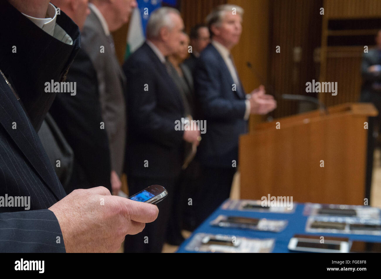 New York, NY, USA. 18th Feb, 2016. New York City Police Commissioner WILLIAM BRATTON and Manhattan District Attorney CYRUS VANCE, JR. discuss smartphone encryption at a press conference at Police Plaza, Thursday, Feb. 18, 2016. © Bryan Smith/ZUMA Wire/Alamy Live News Stock Photo