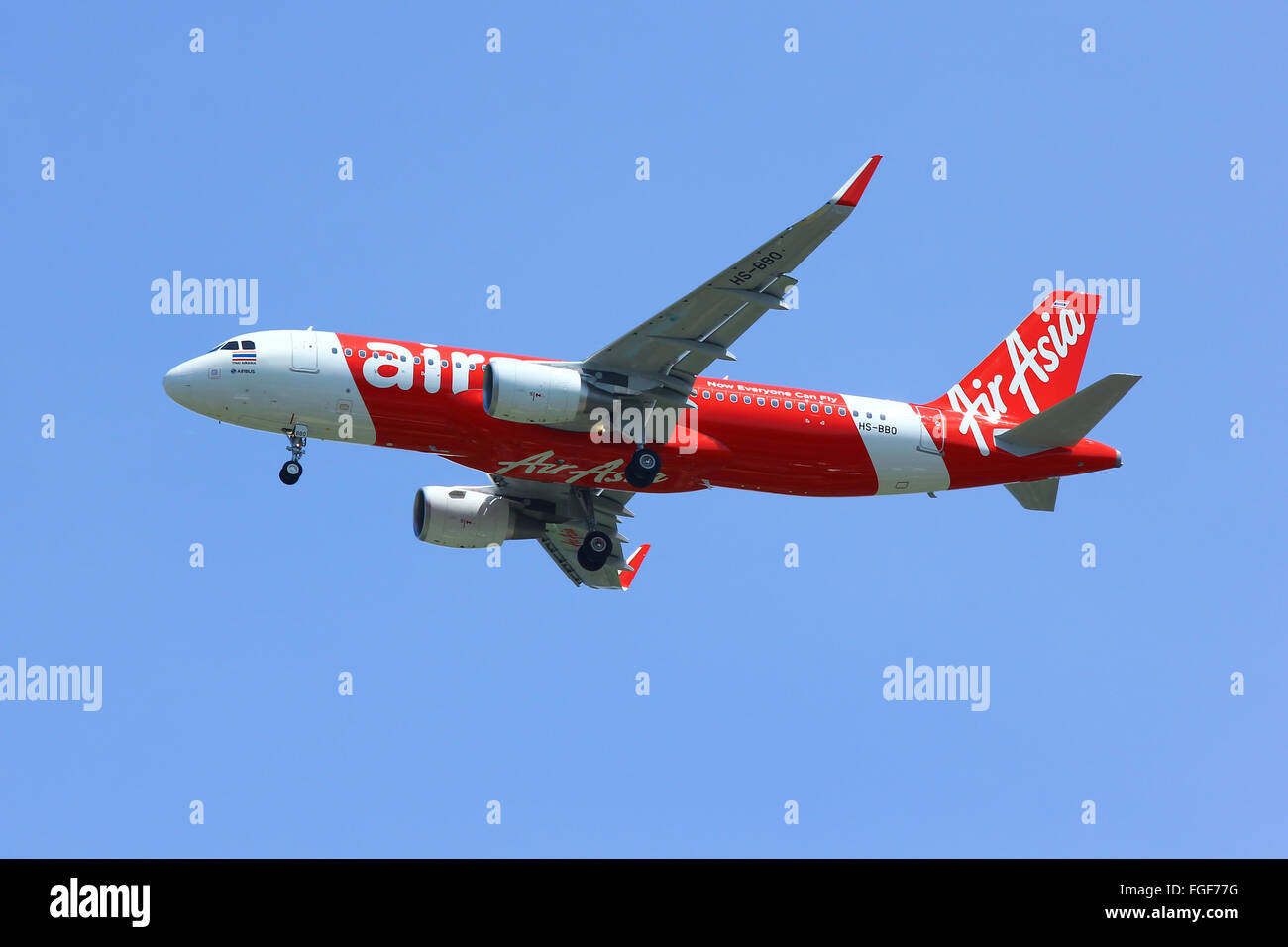 CHIANGMAI , THAILAND -APRIL 1 2014: HS-BBO Airbus A320-200 of Thai airasia. Landing to Chiangmai airport from Phuket. Stock Photo