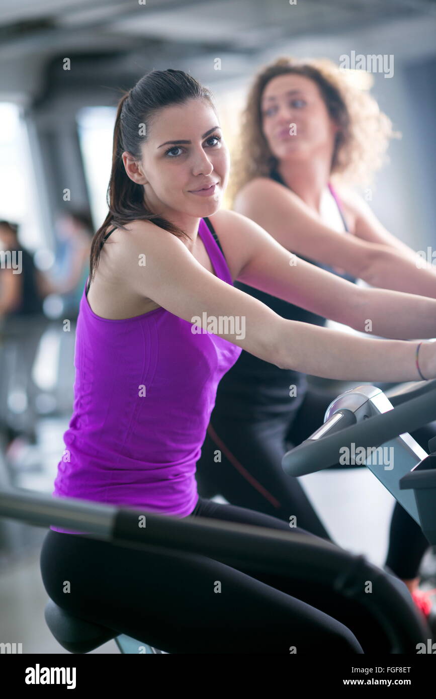 Group of people running on treadmills Stock Photo - Alamy