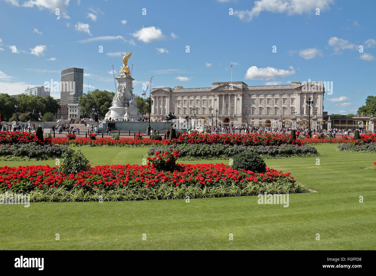 Beautiful flowers in Queen's Gardens in front of Buckingham Palace, London, UK. Stock Photo