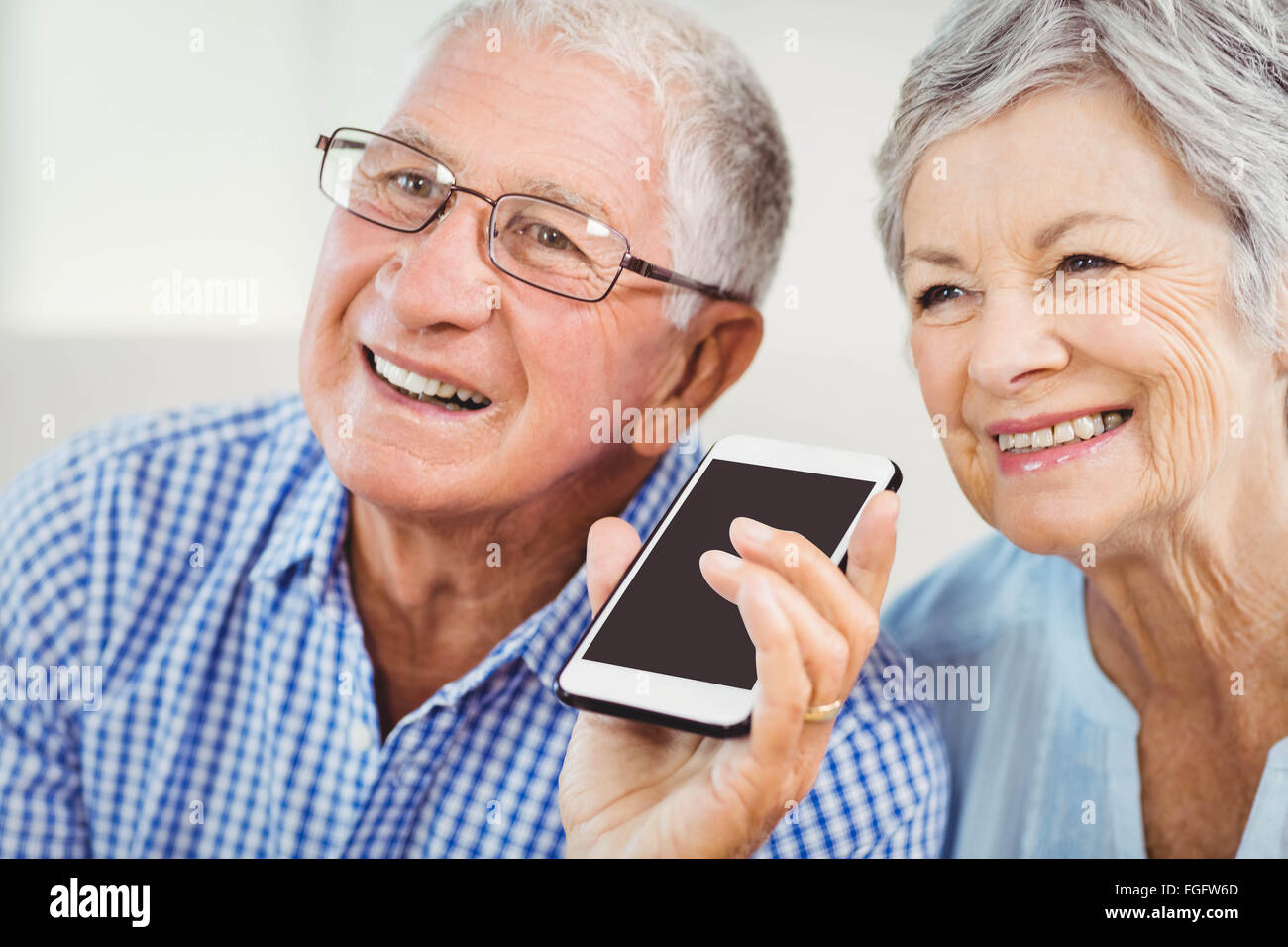 смартфон для пожилых людей пары. бабушкофон inoi. смартфоны для пенсионеров в москве. сотовый телефон для пожилых людей. бабушкофон 2022 лучший.