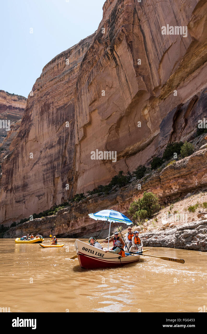 Rafts, dory and duckies floating between Tiger Wall and Warm Springs