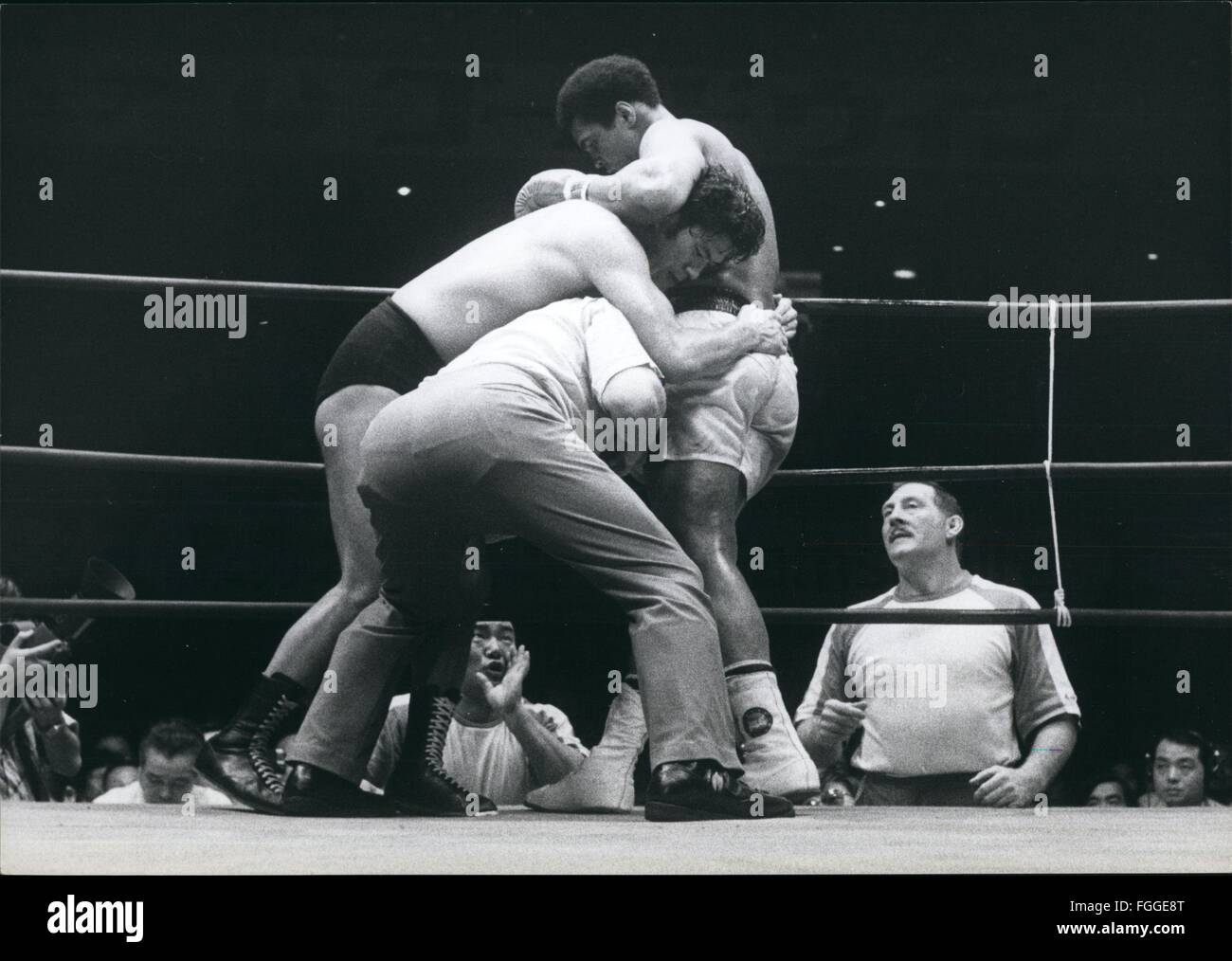 June 26, 197 fight between American boxer Muhammad Ali and Japanese