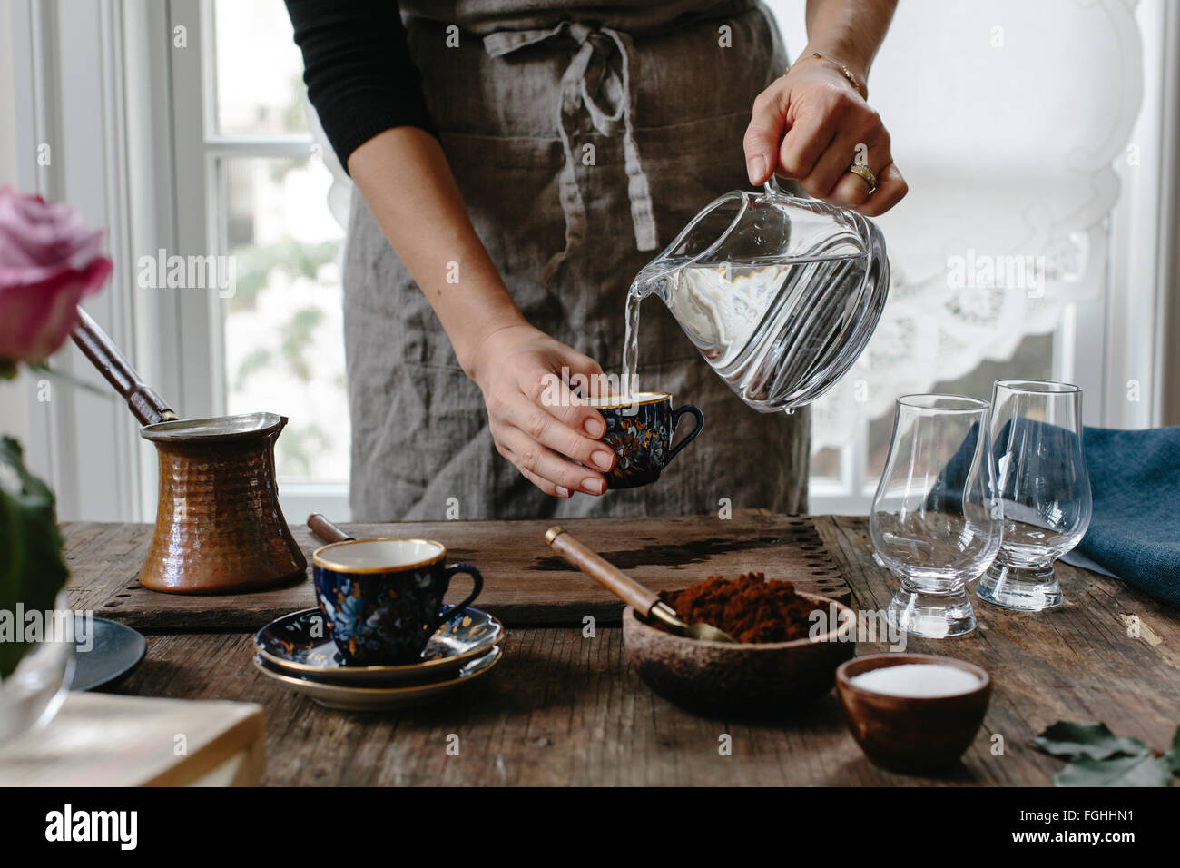 Чай в заварнике. Чайная церемония пуэр. Как заваривать дома. Как заваривать дома. Готовит кофе.