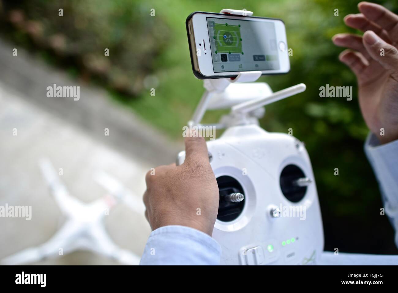Drone remote control with a smart phone, used for photogrammetry ...