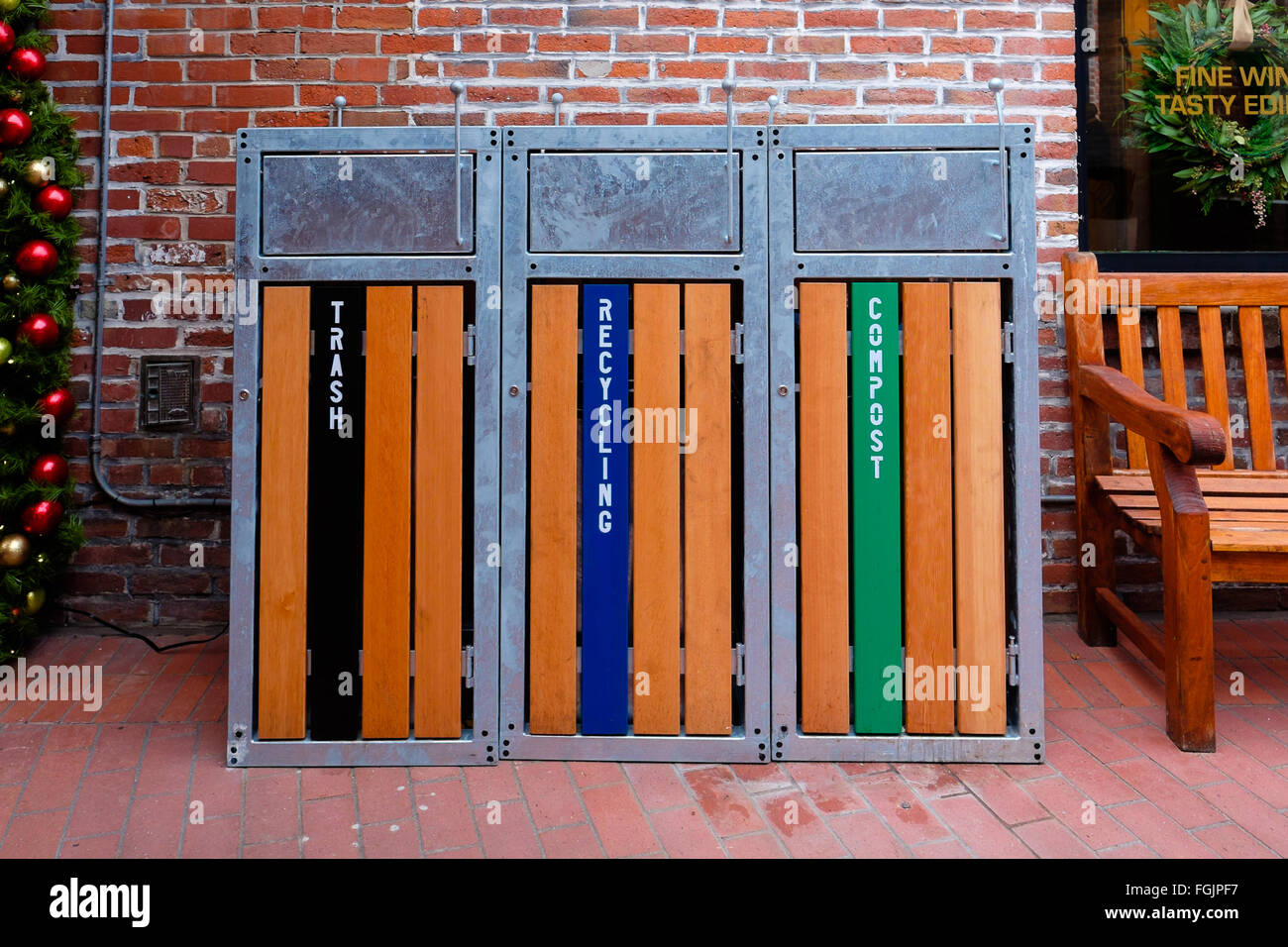 Compost recycling bins hires stock photography and images Alamy