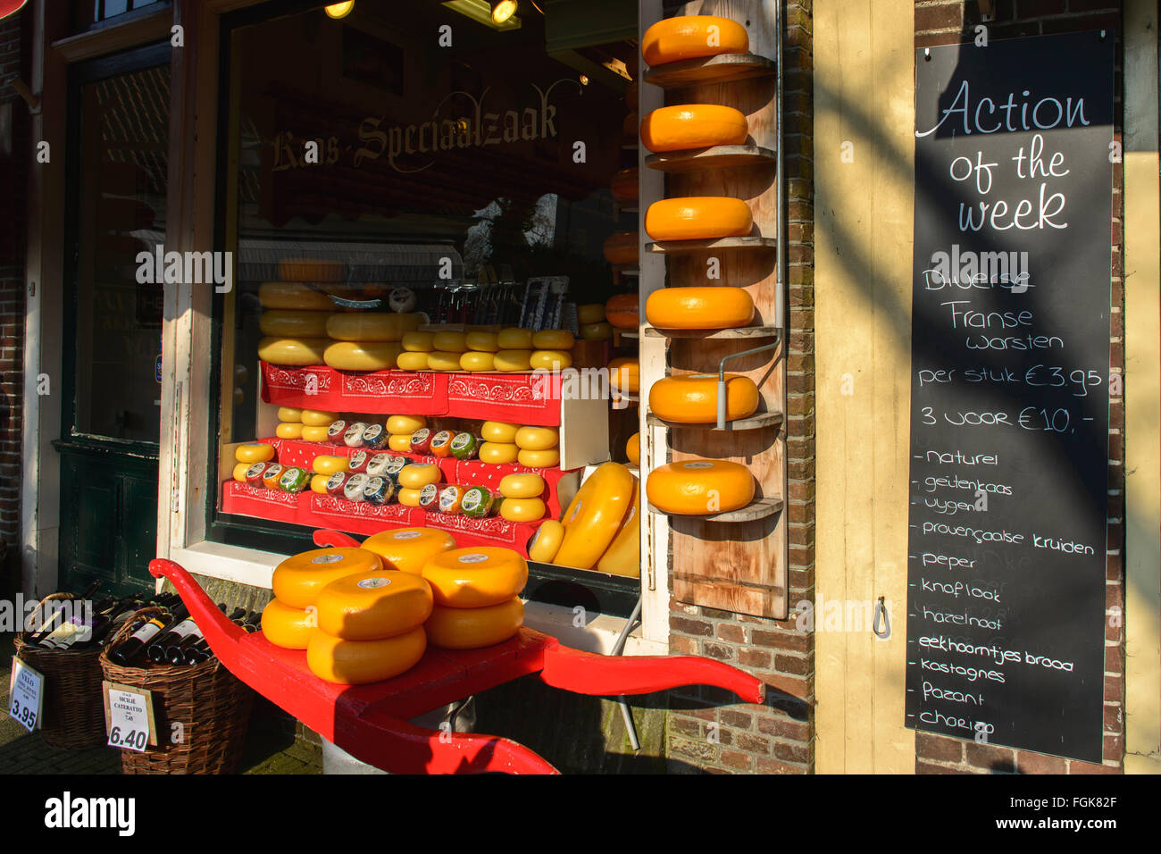 Edam cheeses at a shop in the town of Edam, Netherlands Stock Photo