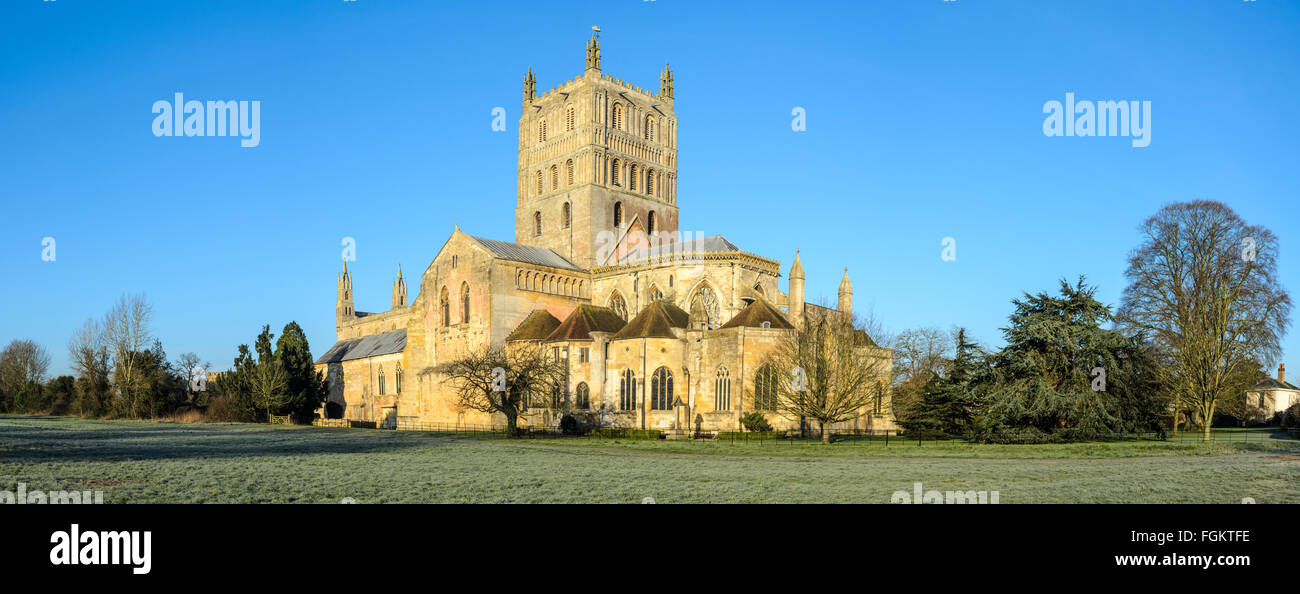 Tewkesbury Abbey on a winter's morning Stock Photo
