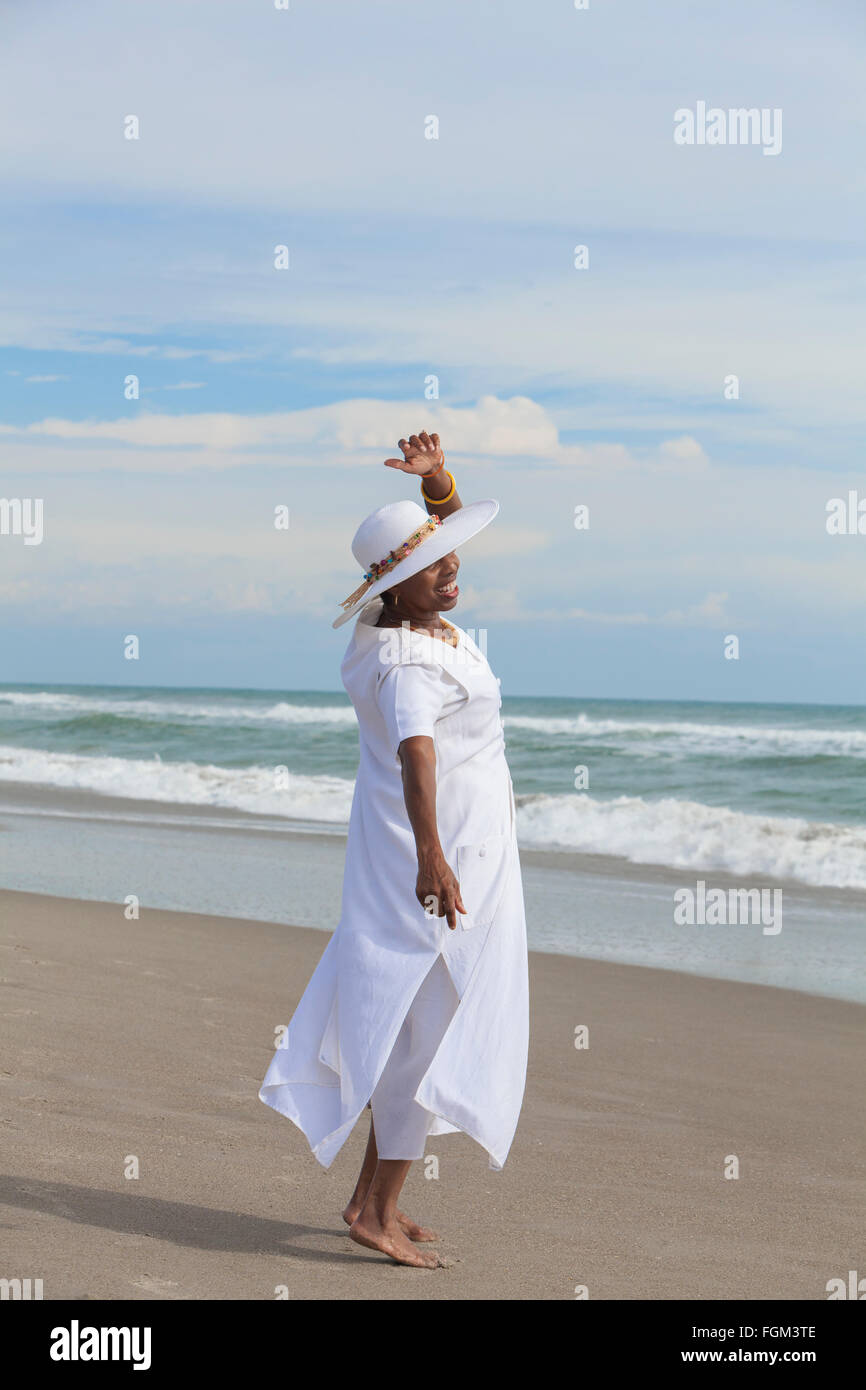 African american retired female dancing hi-res stock photography and ...