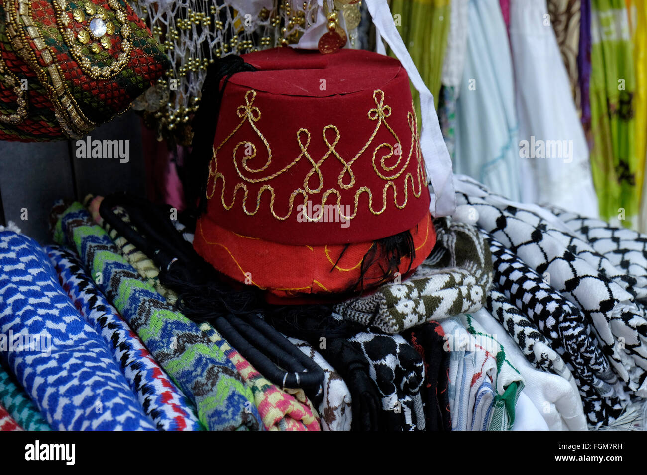 Souvenirs for sale at the bazaar market in the Christian Quarter Old ...