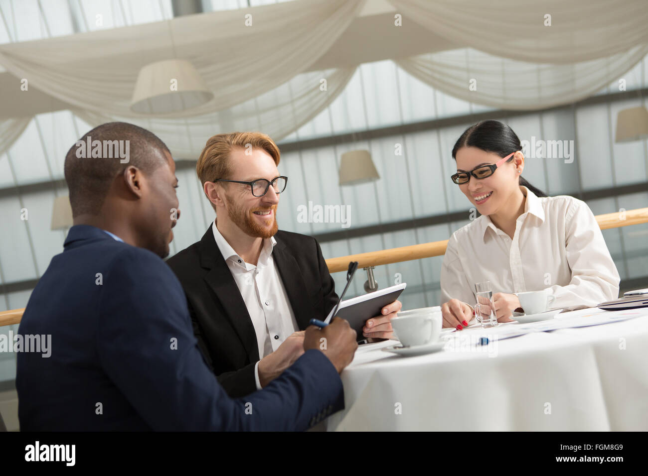 Business Meeting In Restaurant Stock Photo Alamy business-meeting-in-restaurant-stock-photo-alamy