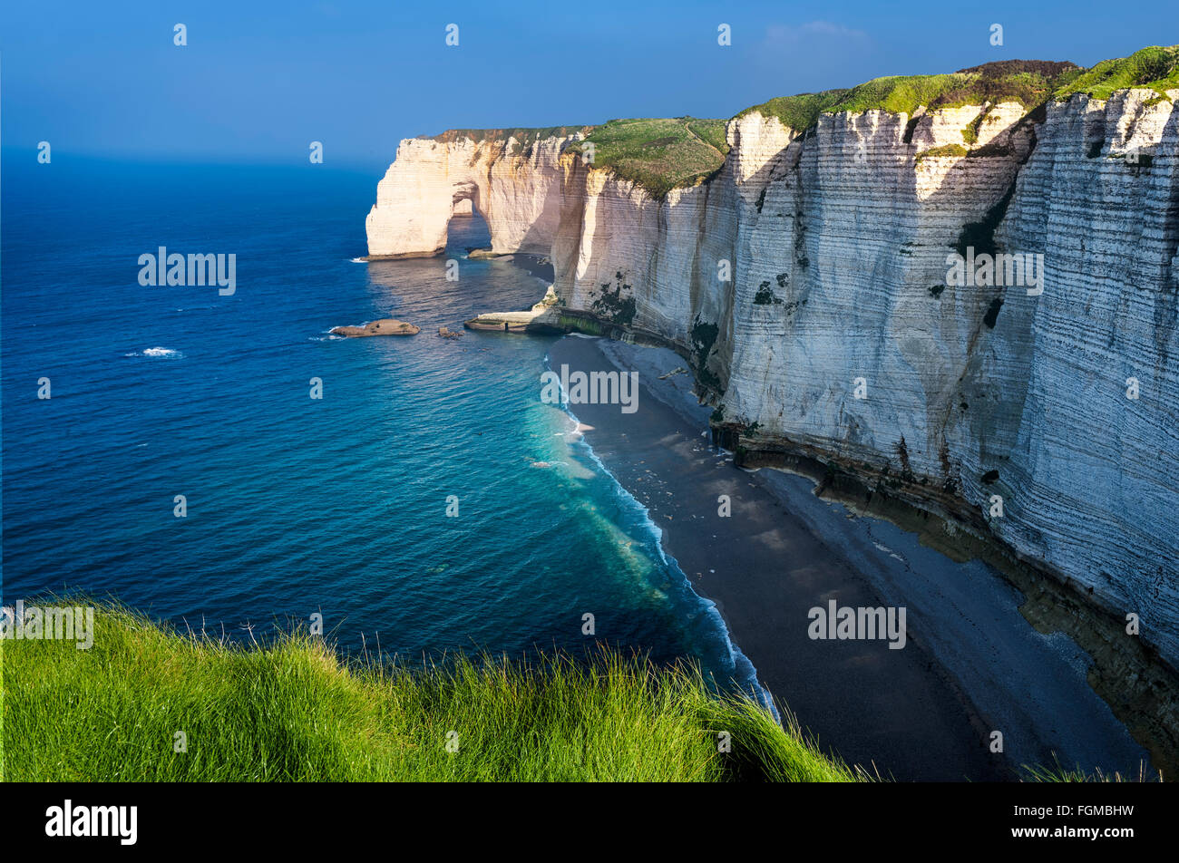 Falaise d'Amont cliff at Etretat, Normandy, France Stock Photo