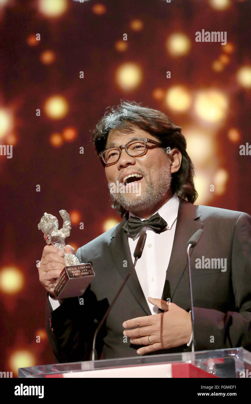 Berlin, Germany. 20th Feb, 2016. 66th International Film Festival in Berlin, Germany, 20 February 2016. Closing and award ceremony: Silver Bear for Outstanding Artistic Contribution: Mark Lee Ping-Bing. The Berlinale runs from 11 February to 21 February 2016. Photo: MICHAEL KAPPELER/dpa/Alamy Live News Stock Photo