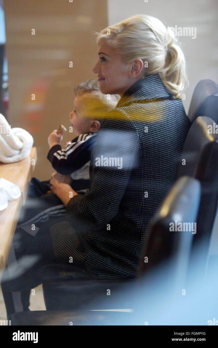 Gwen Stefani and Baby Kingston have Lunch  (credit image © Jack Ludlam) Stock Photo