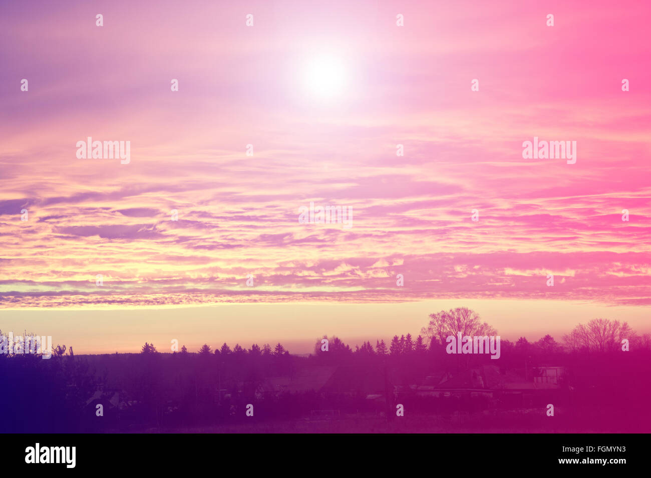 Cloudy purple sky vintage hi-res stock photography and images - Alamy