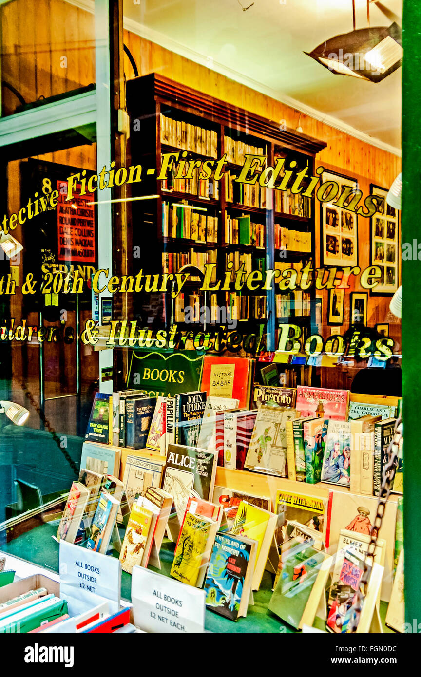 Bookshop in London, Cecil Court; Buchladen in London Stock Photo
