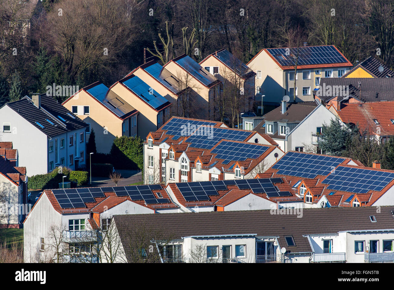 Houses with solar panels on the roof, solar energy, Bottrop, Germany Stock Photo