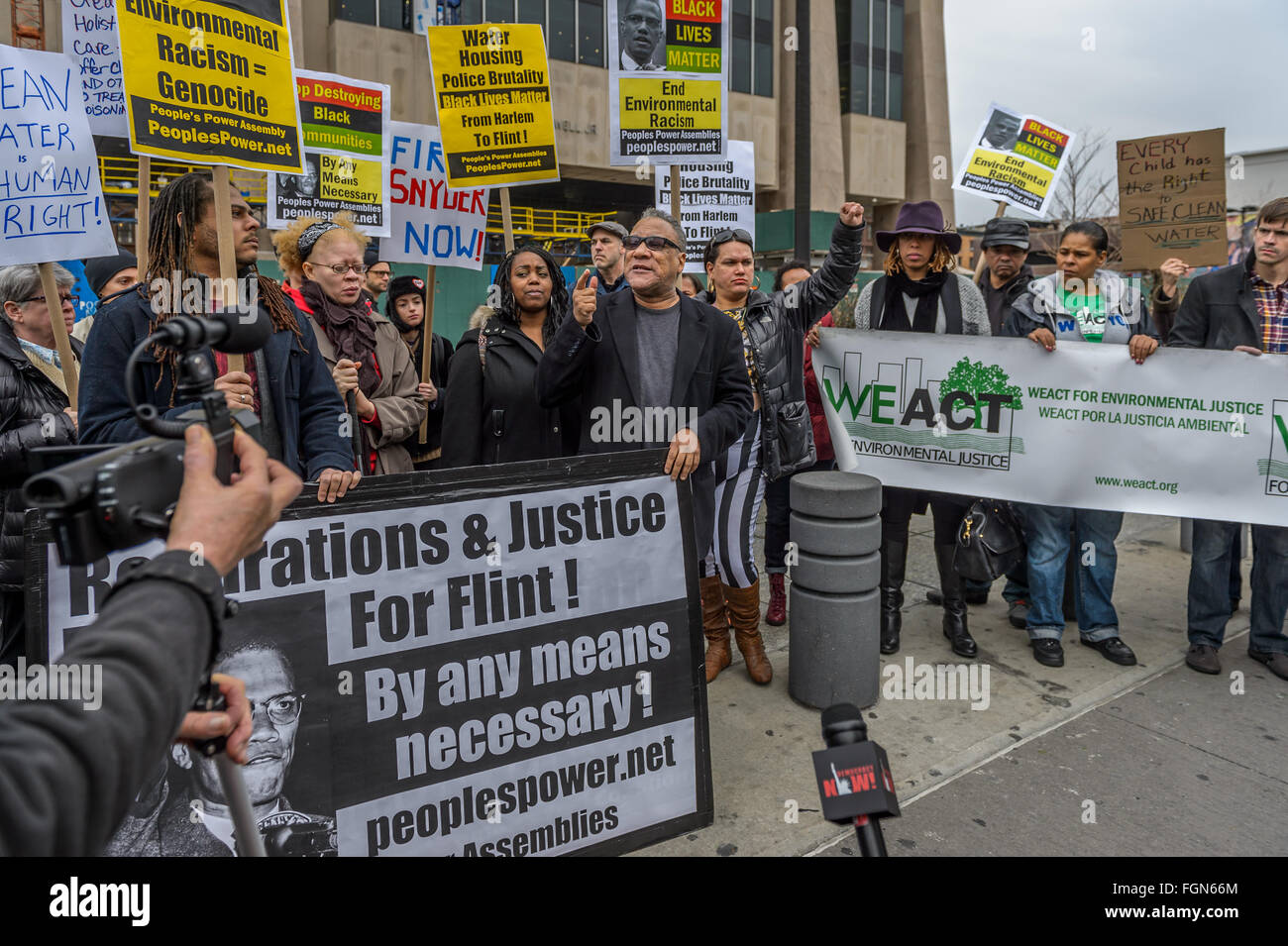 New York, United States. 21st Feb, 2016. Larry Holmes from People's Power Assembles speaking at NYC Solidarity Rally for Flint Credit:  Erik Mc Gregor/Pacific Press/Alamy Live News Stock Photo