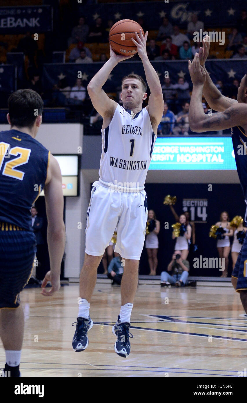 Washington, DC, USA. 21st Feb, 2016. 20160221 - George Washington guard ALEX MITOLA (1) shoots and scores on a jump shot against La Salle in the second half at the Smith Center in Washington. © Chuck Myers/ZUMA Wire/Alamy Live News Stock Photo