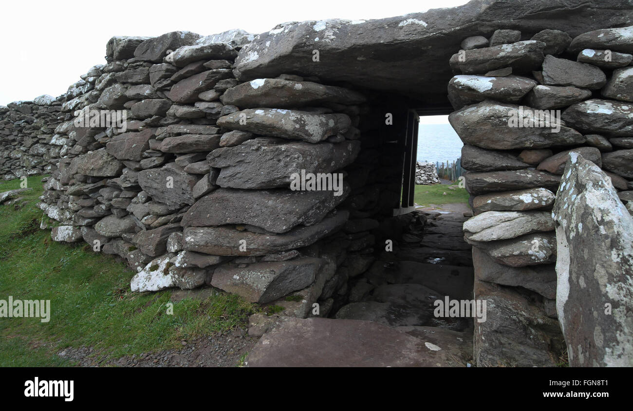 Dunbeg Fort, an Iron-age promontory fort on the Slea Head Drive, Dingle Peninsula, County Kerry, Ireland. Stock Photo