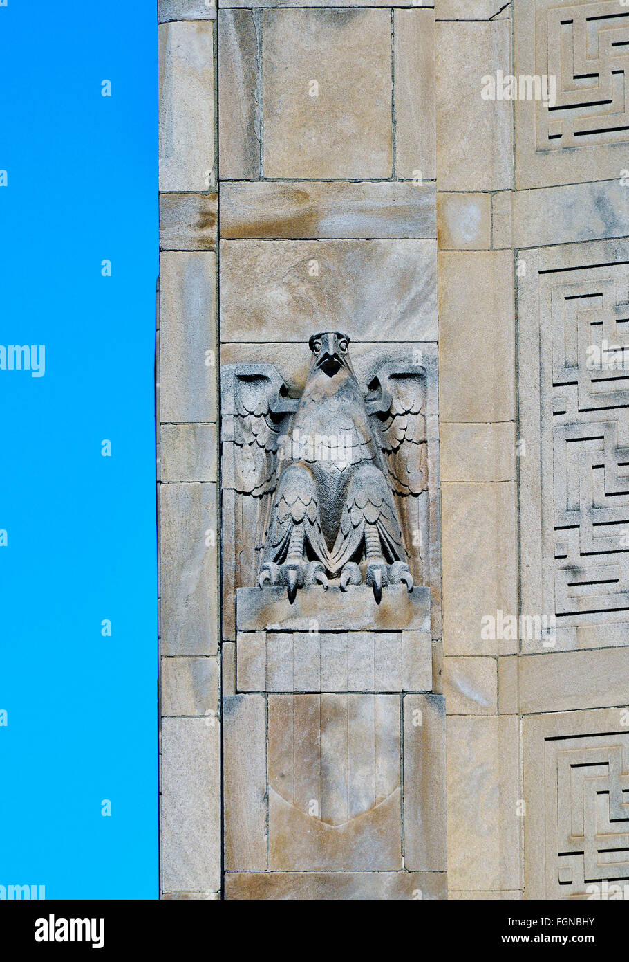 Art deco eagle hi-res stock photography and images - Alamy