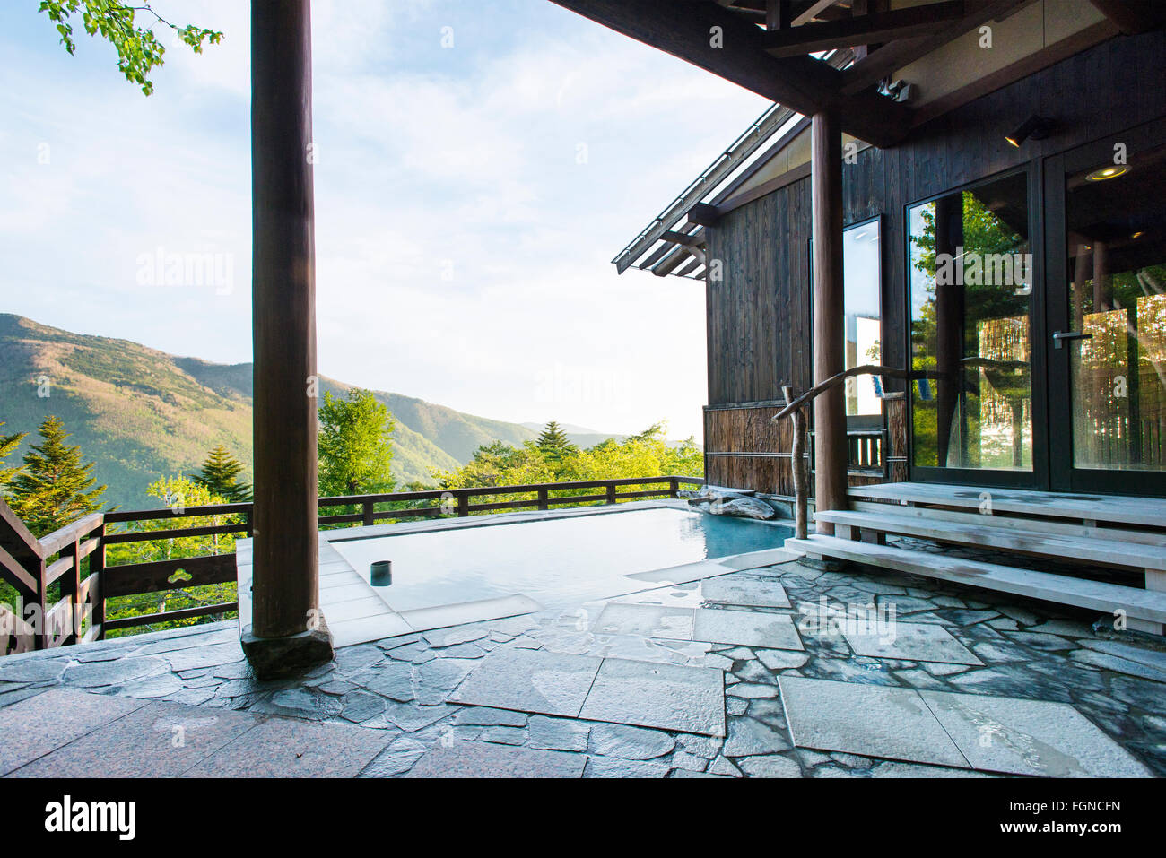 The private Japanese onsen baths at Manzansou Ryokan in Nagano, Japan Stock Photo Alamy