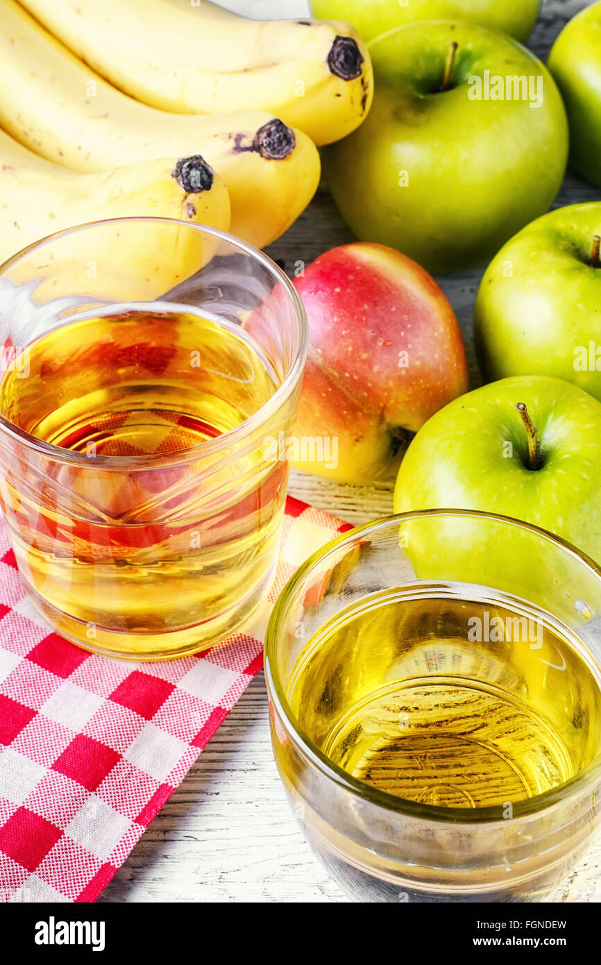 Nonalcoholic apple juice to their fresh crop of green apples Stock