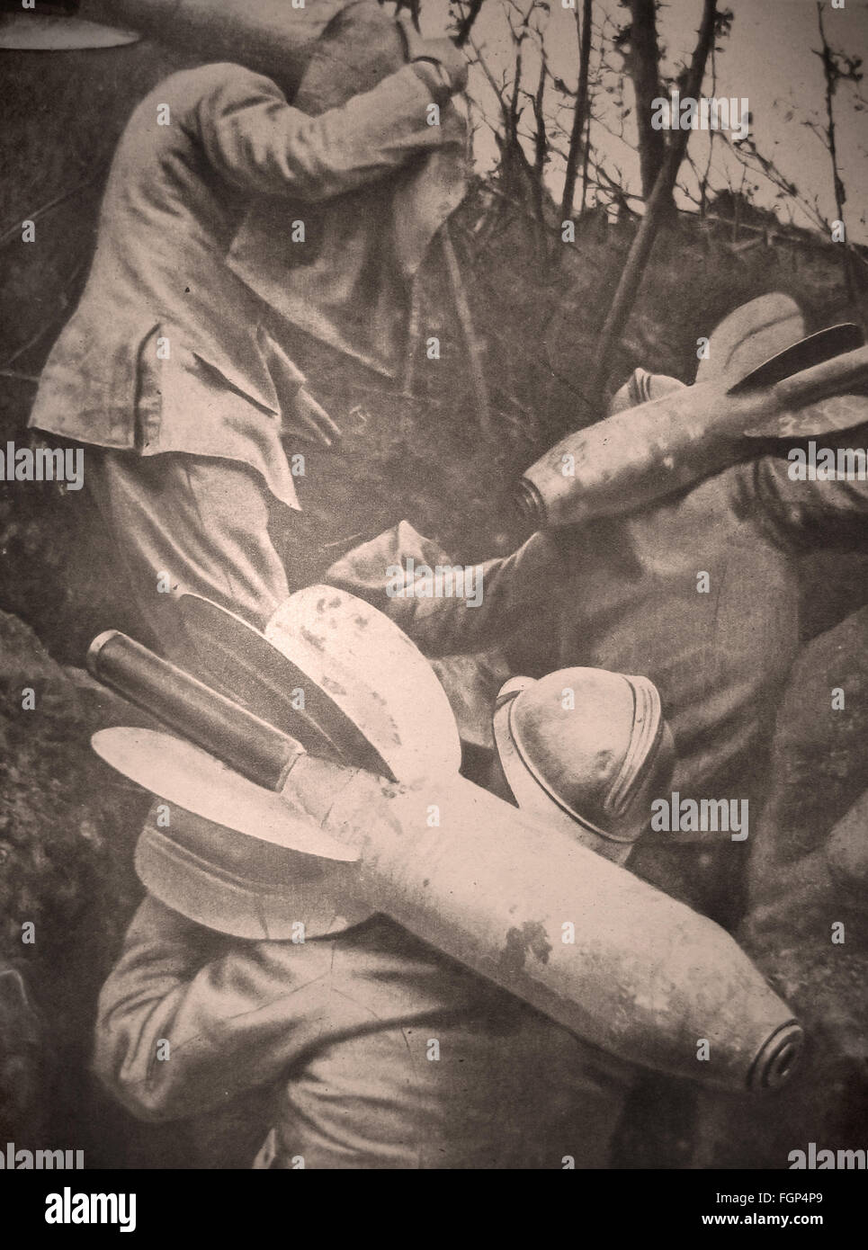 Battle of Verdun 1916 - Soldiers carrying bombs Stock Photo