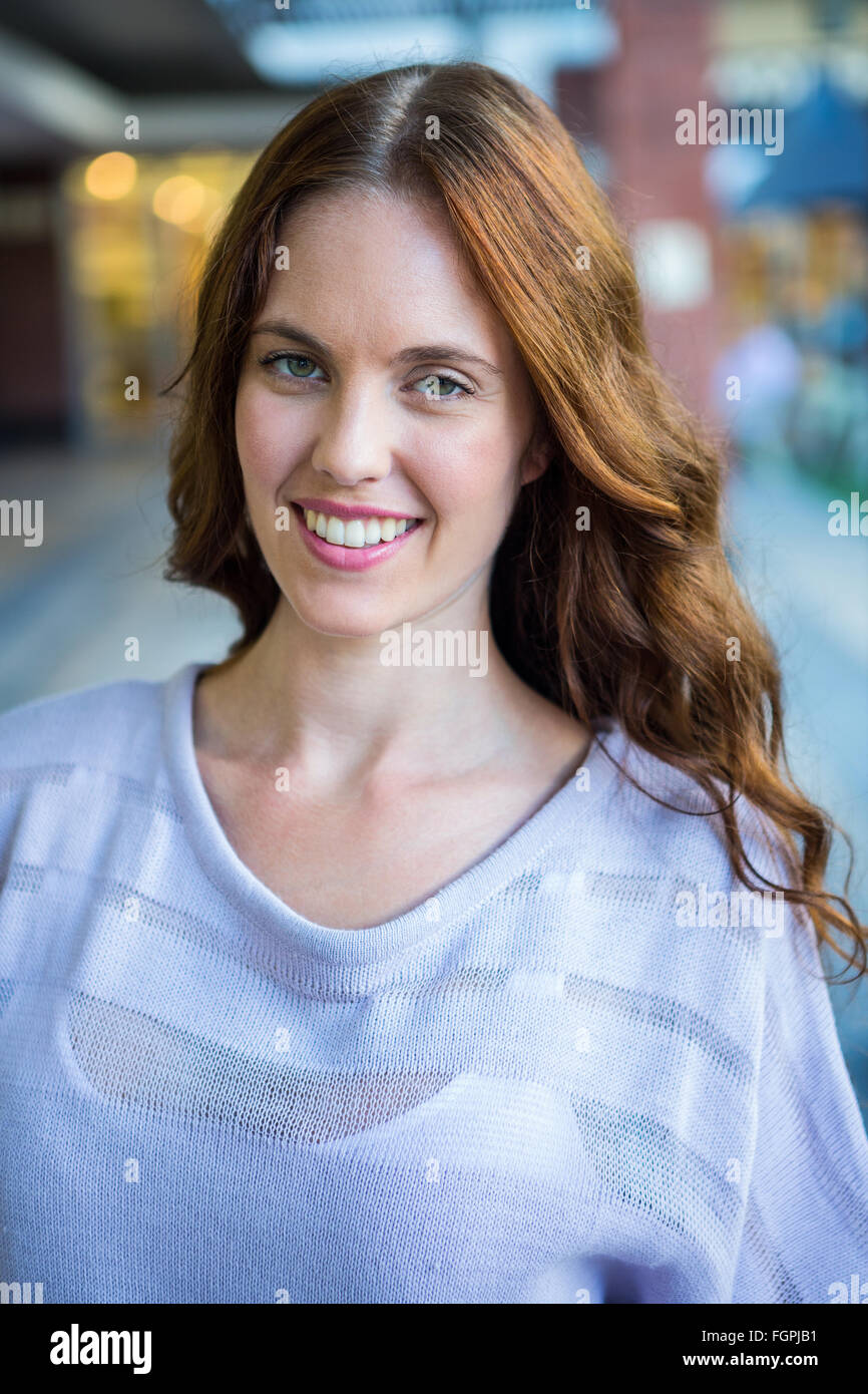 Pretty Woman Shopping At The Mall Stock Photo - Alamy